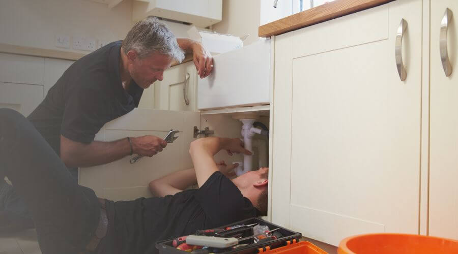 Professional burst pipe repair services in Wolfe City, TX